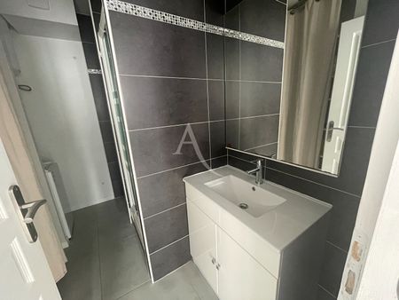 Location Appartement 1 pièce 25m² - Photo 5