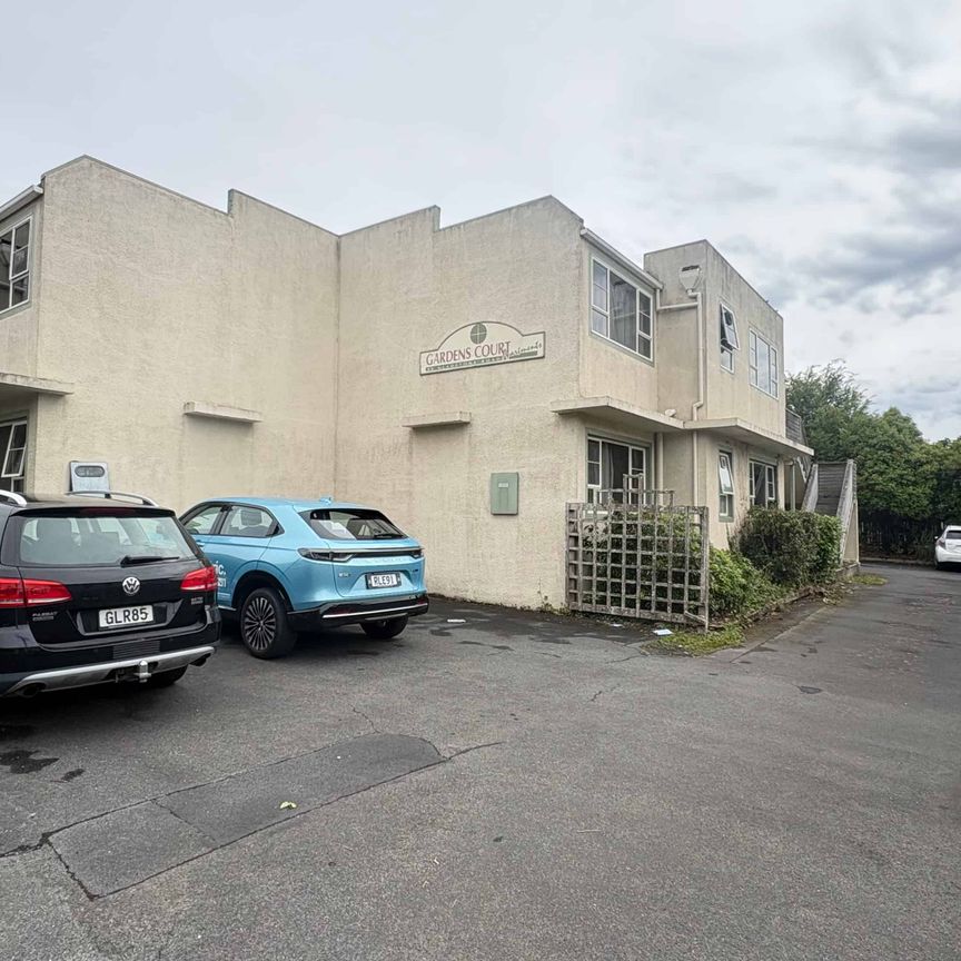 14B Gladstone Court 3 Bedroom Apartment - Photo 2