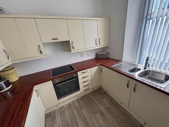 1 bedroom flat to rent - Photo 1