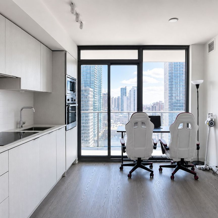 For Lease - 11 Wellesley Street Unit# 1613, Toronto, Ontario - Photo 1