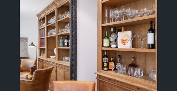 Furnished Beachside Courtyard Modern Living - Photo 1