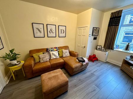 Windsor Street, Burnley - Photo 2