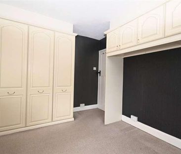 Packenham Road, Basingstoke, Hampshire, RG21 - Photo 3