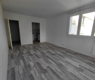 Location Appartement 2 pièces 42m² - Photo 6