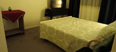 Broadbeach Waters - Photo 5