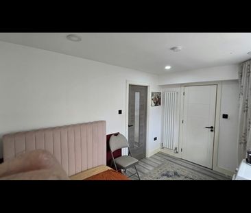 5 Bed Detached House, Trevino Drive, LE4 - Photo 5