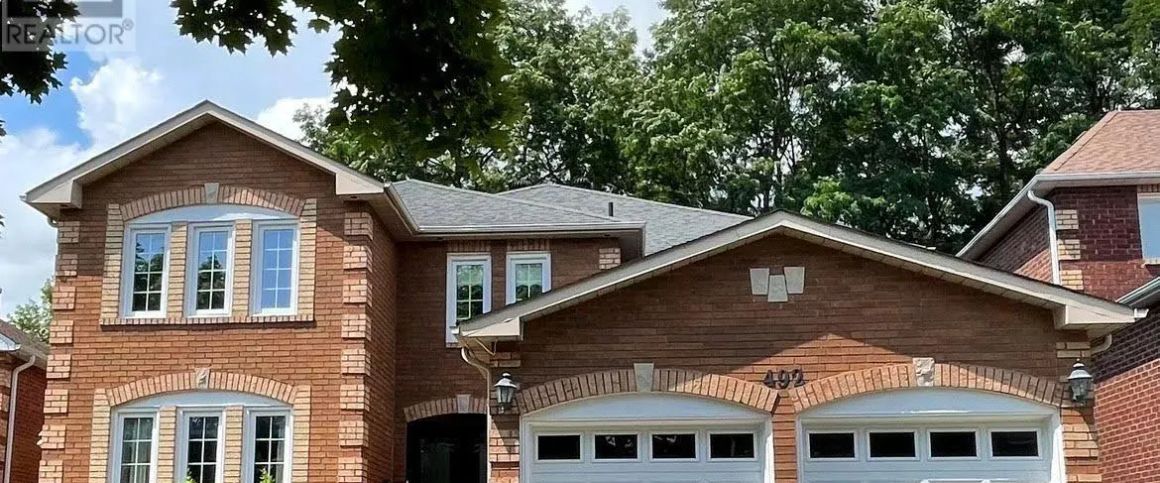 492 PALMTREE CRESCENT - Photo 1