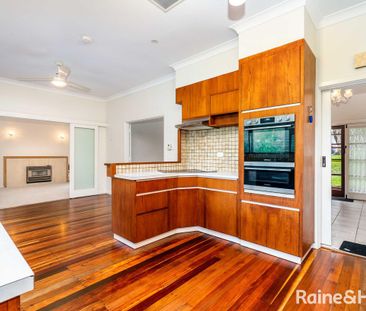 Classic Charm with a Modern Touch - Photo 5