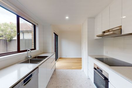 3/65 Fourth Street, Adamstown NSW 2289 - Photo 5
