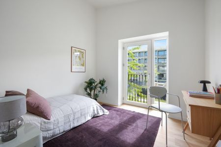 Skønt enderækkehus fra 2025 med bl.a. 3 soveværelser, terrasse og balkon<br> - Photo 3