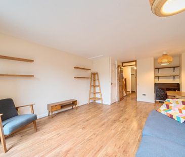 2 bedroom terraced house to rent - Photo 4