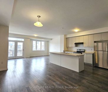 Townhouse For Lease | X8086244 - Photo 4