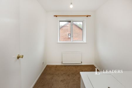 3 bedroom detached to rent Brookside Way, West End, Southampton, SO30 - Photo 3