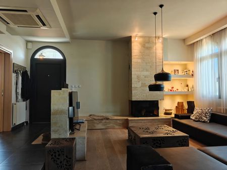 For Rent - Detached house 210 m² in Thessaloniki - Φωτογραφία 5