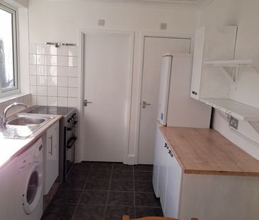 Room in a Shared House, Crewe Place, NW10 - Photo 6