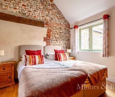 2 bedroom barn conversion to rent - Photo 3