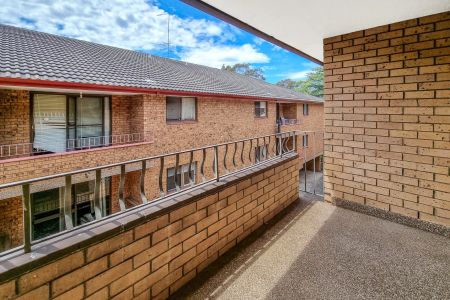 8/21 Caroline Street, Westmead. - Photo 2