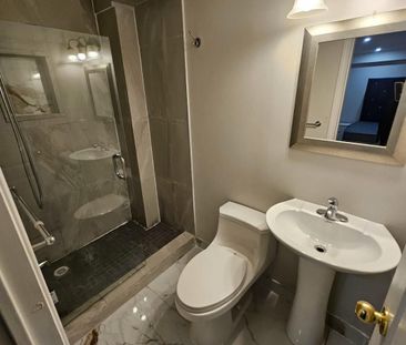 For Lease - 60 Twin Pines Crescent, Brampton, Ontario - Photo 2