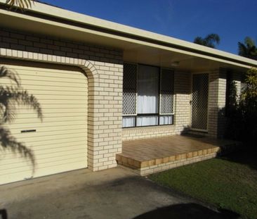 Holiday Vibes All Year Round - Photo 3