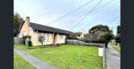 6 Lovelace Street, Preston, Vic 3072 - Photo 2