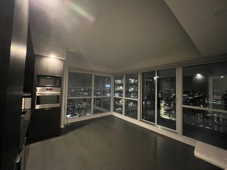 For Lease - 70 Temperance Street Unit# 4815, Toronto, Ontario - Photo 2