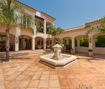 Villa for rent in Bahía de Marbella - Photo 5