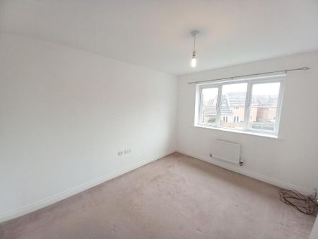 3 bedroom semi-detached house to rent - Photo 5