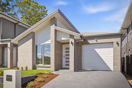 Contemporary Comfort in a Connected Box Hill Setting - Photo 2