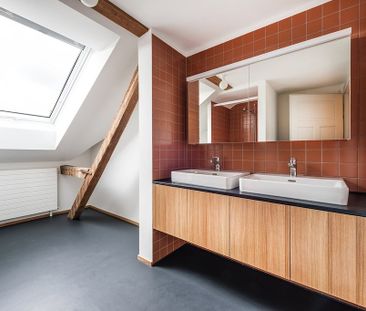 Erstvermietung - Dachwohnung mit viel Licht und Luft - Photo 3