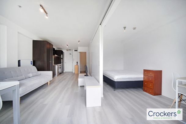 Fabulous fully furnished apartment - Photo 1