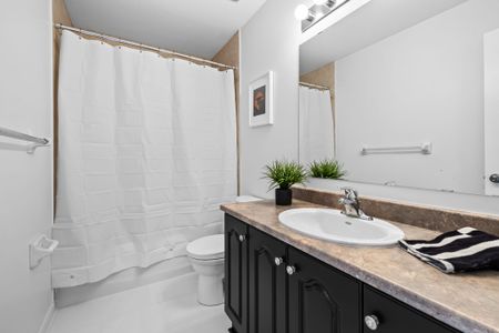 For Lease - 381 Moffatt Pond Court, Barrhaven, Ontario - Photo 3