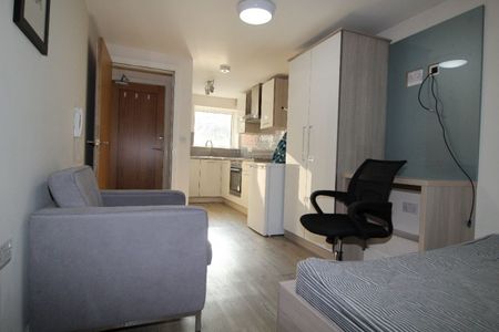 Winckley Square, Flat 18, PRESTON, Lancashire PR1 3JQ - Photo 3