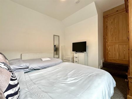 Haddon Road, Bakewell - Photo 3