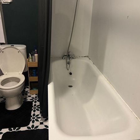 £750 PCM, Spacious One Bedroom First Floor Flat in Custom House, Dock View Road, Barry, Vale of Glamorgan, CF63 4AE - Photo 3