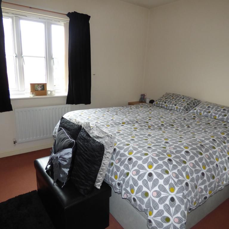 2 bedroom house to rent - Photo 1