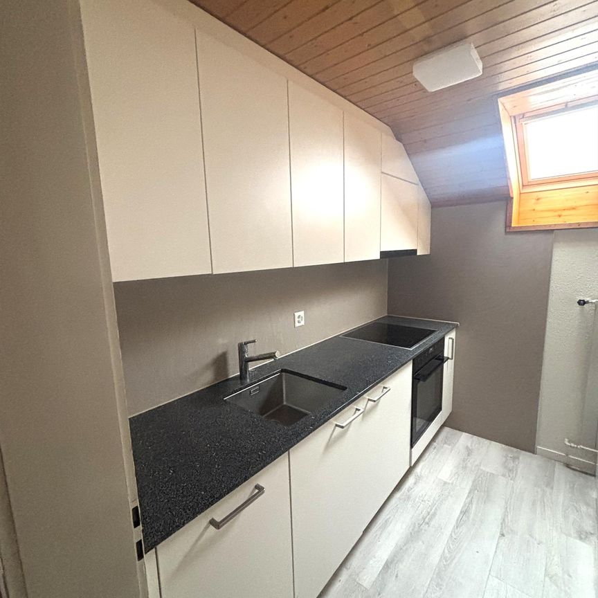 2-Zi.wohnung + 3. Bürozimmer - Photo 1