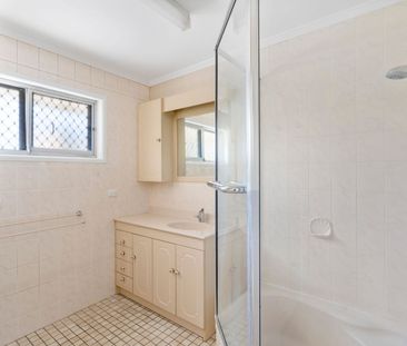 High Set Brick 3 bedroom Home with Pool and Rumpus Room - Photo 5