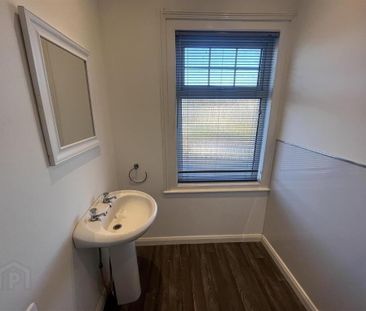 21a Clandeboye Road, Bangor, BT20 3LB - Photo 6
