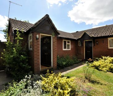 1 bedroom bungalow to rent - Photo 2