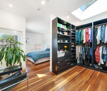 Expansive 249 sqm Three Bedroom Residence - Offered Unfurnished - Photo 6