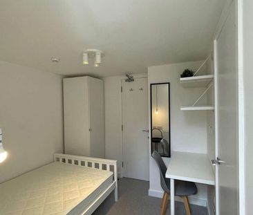 Carlton Street Unit 5 - Photo 3