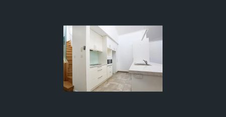 3 Bedroom Designer Home - Photo 5