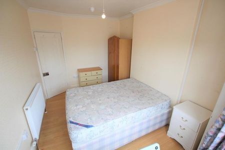 3 bedroom house to rent - Photo 2