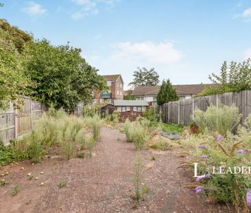 4 bedroom house to rent Simms Close, Carshalton, SM5 - Photo 1