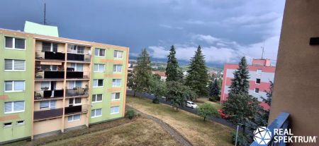 Pronájem bytu 3+1 s balkonem - Velké Opatovice - Photo 4