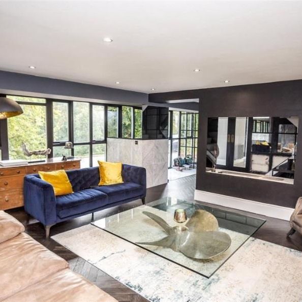 Edgerton Road, Huddersfield - Photo 1