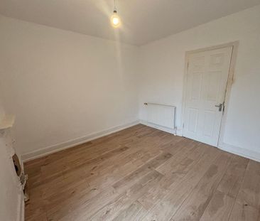 4 bedroom terraced house to rent - Photo 6