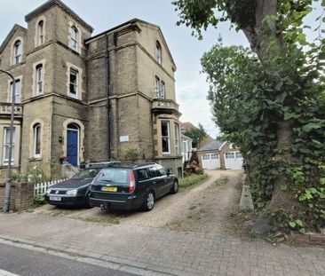 St Ronans Road, Southsea - Photo 2