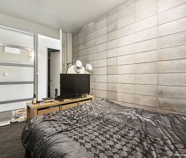 Welcome to apartment 302 in Vespa Apartment. - Photo 4