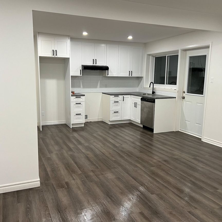 1034 Boul. Perrot - Photo 1